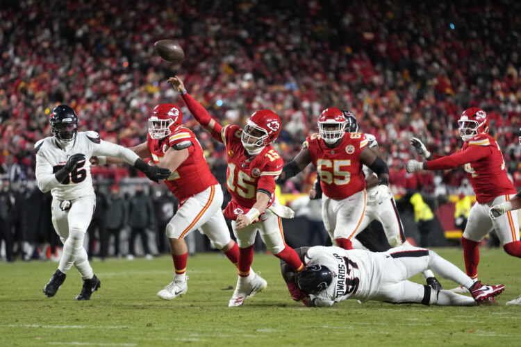 Josh Allen looks to break through in 4th playoff meeting against Patrick Mahomes